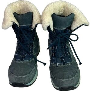 Eddie Bauer WeatherEdge Waterproof Suede Winter Sherpa Boots